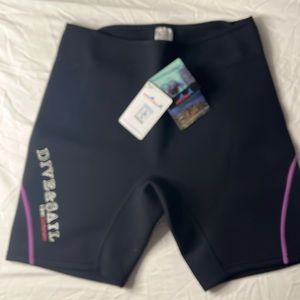 *NEW WITH TAGS* Unisex wetsuit pants